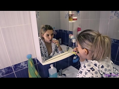 ❤️ Mae darnia gyda ifanc mewn pyjamas yn dod i ben cum llafar yn ass - letty du ❤ Just porn ar porn % cy.porno-filmy.ru% ﹏
